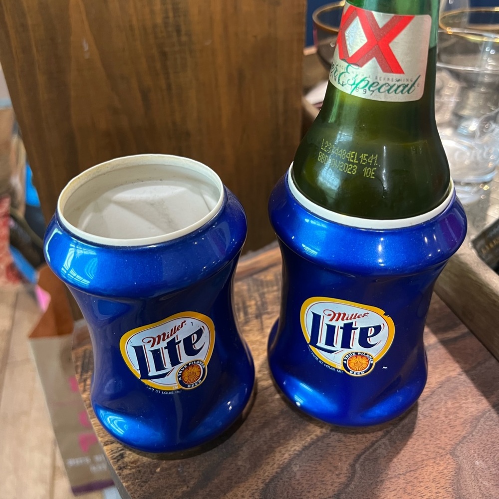 Vintage Miller Lite bottle koozie can cooler